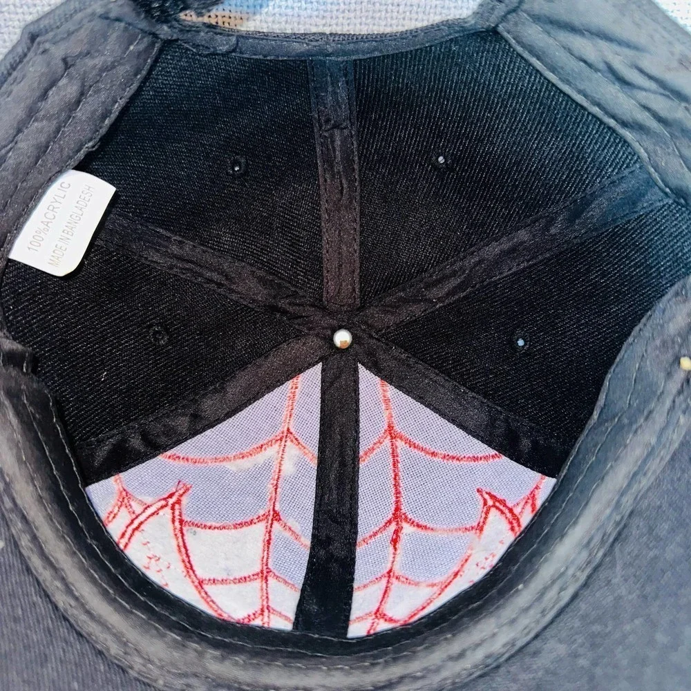 NWOT Spider-Man Eyes Web Embroidered Adjustable Boys Baseball Cap